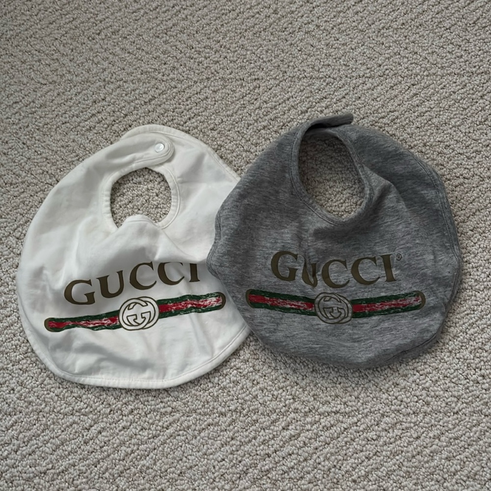 Baby Gucci bib